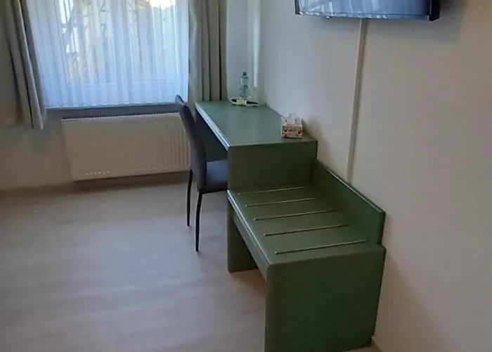 Hotel Solmser Hof 2*